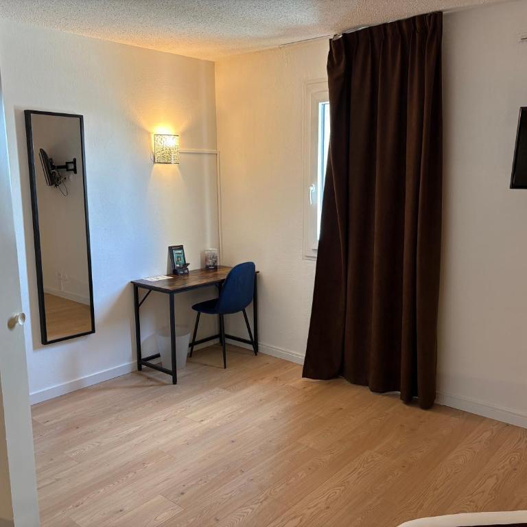 Contact Hôtel des États-Unis - Double Room - 11