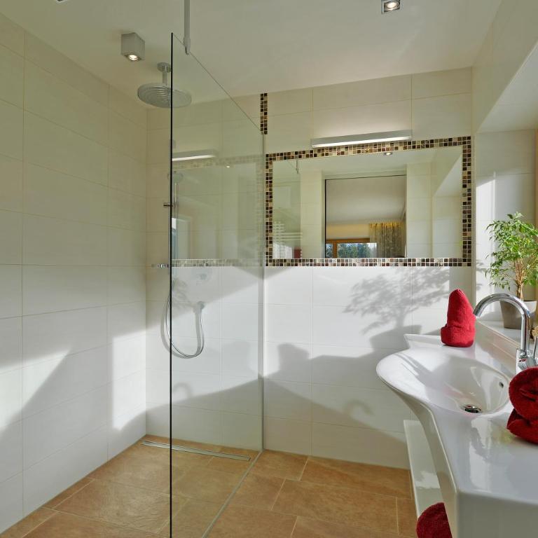 Bauernhof Lindenhof - Deluxe Doppelzimmer mit Balkon - 2