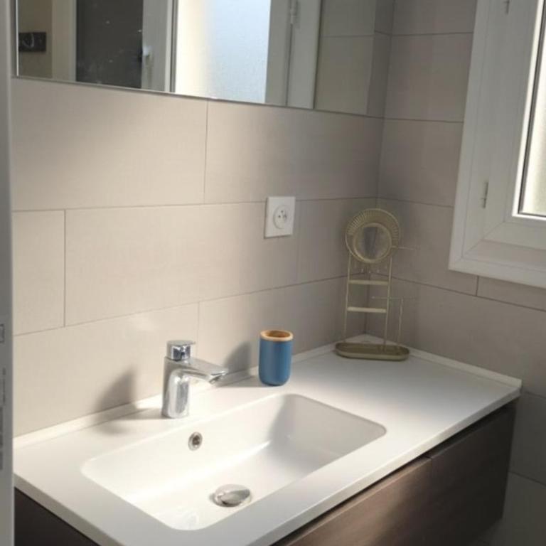 T3 au coeur de frejus plage - Two-Bedroom Apartment - 5