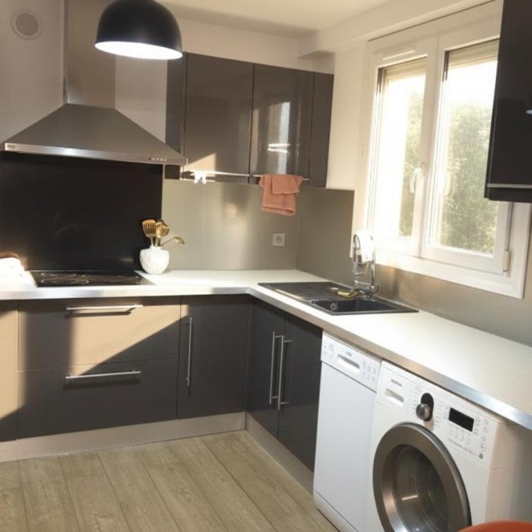 T3 au coeur de frejus plage - Two-Bedroom Apartment - 10