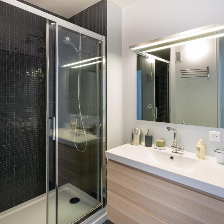 Le Tregor by Cocoonr - Two-Bedroom Apartment - 6