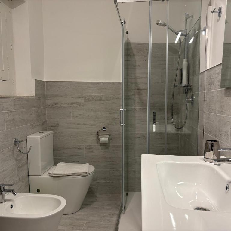 Fiamingo House - Two-Bedroom Apartment - 14
