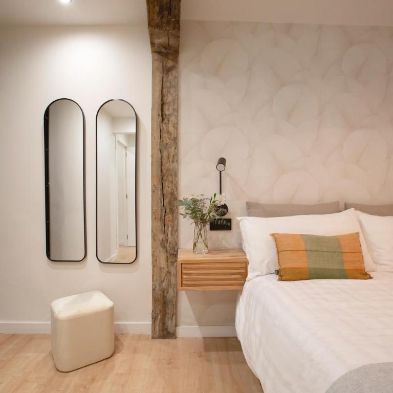Renovated Apartment in Historic Bilbao Old Town AC - One-Bedroom Apartment - 9