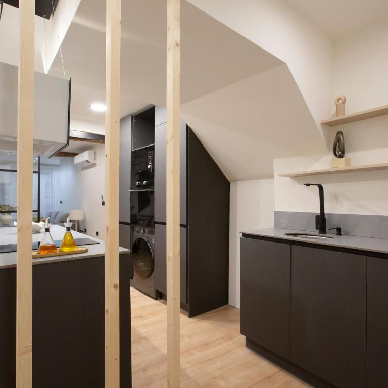 Renovated Apartment in Historic Bilbao Old Town AC - One-Bedroom Apartment - 6