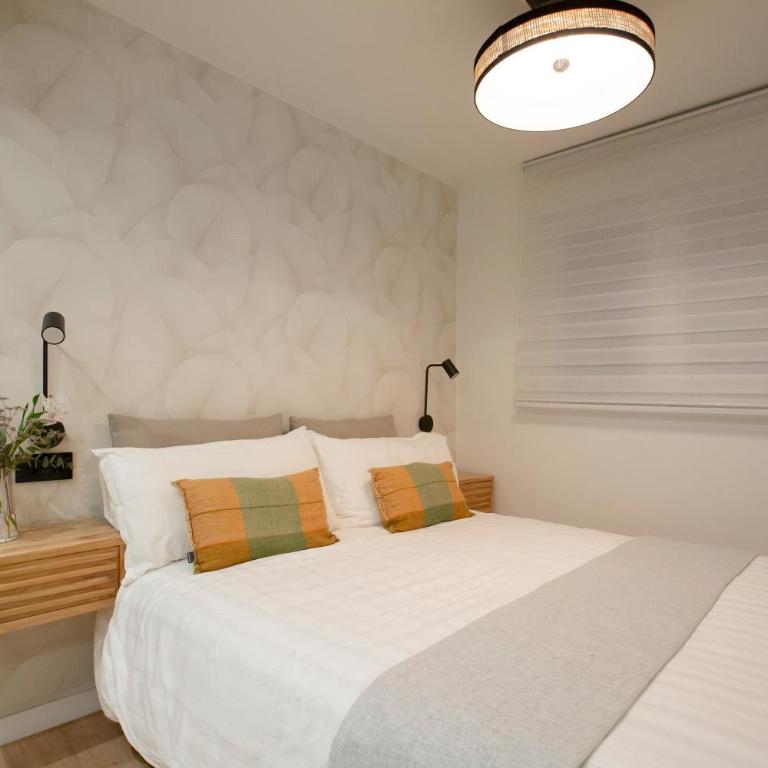 Renovated Apartment in Historic Bilbao Old Town AC - One-Bedroom Apartment - 44