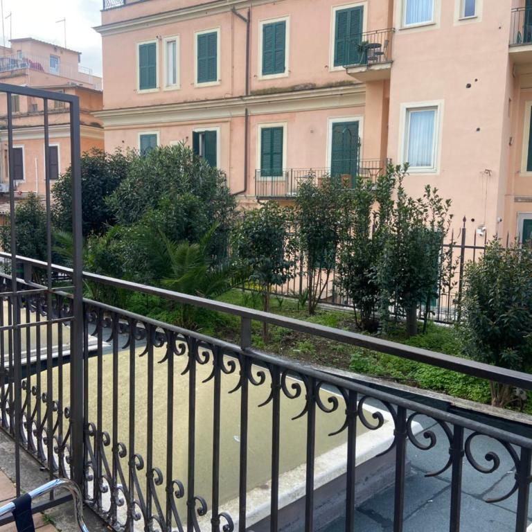 Hotel Center 2 - Camera Tripla con Balcone - 3