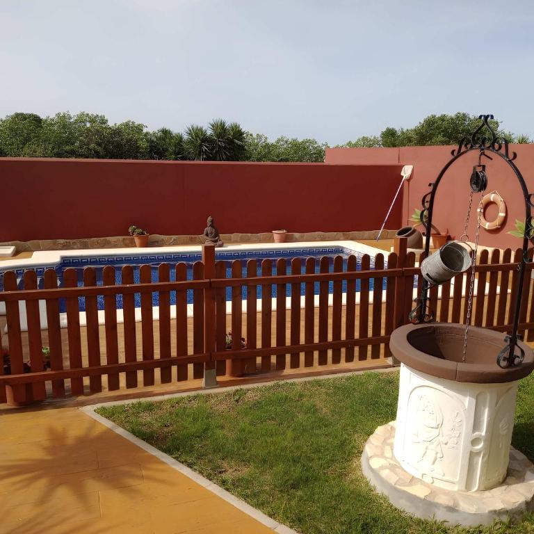 Casa con piscina solo aceptamos familias y parejas no grupos jovenes - Casa - 14