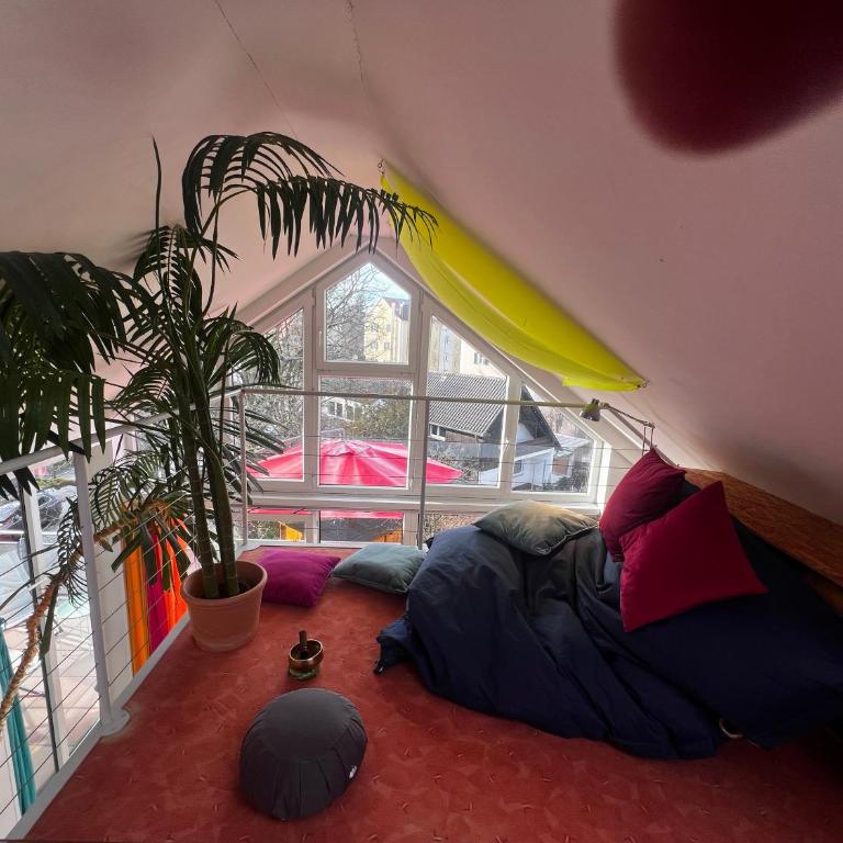 Möblierte 3-Zimmer-Wohnung mit Balkon zur Zwischenmiete in München-Pasing - Two-Bedroom Apartment - 6