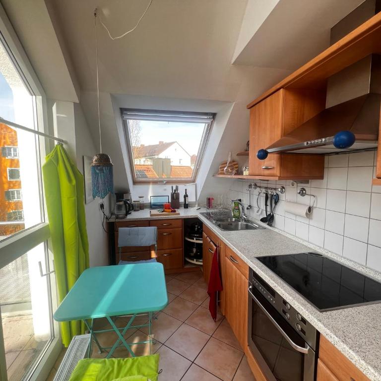 Möblierte 3-Zimmer-Wohnung mit Balkon zur Zwischenmiete in München-Pasing - Two-Bedroom Apartment - 19