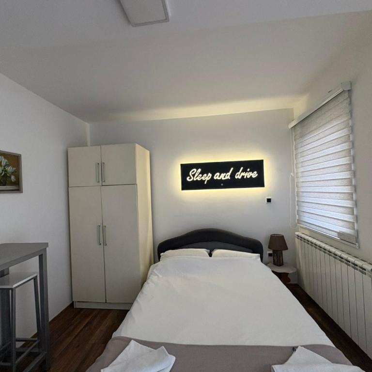 Sleep & drive S2 - Apartman sa 1 Spavaćom Sobom - 2