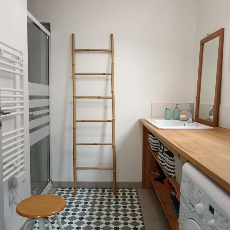 Maison avec jardin clos proche plage et commodités - Three-Bedroom Home - 4