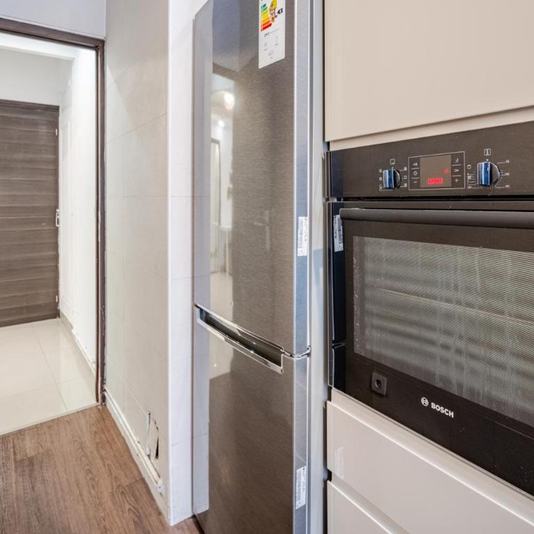 Chic Two Bedroom Apartment steps from Champs Elysees - Appartement 2 Chambres - 5