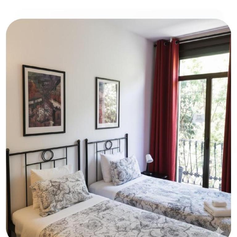 Hostal Absolut Stay - Habitación Doble con baño compartido - 1 o 2 camas - 2