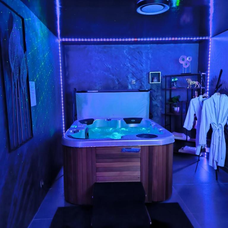 Maloveroom, 2 Suites d'exceptions - Suite avec Piscine Privée - 1