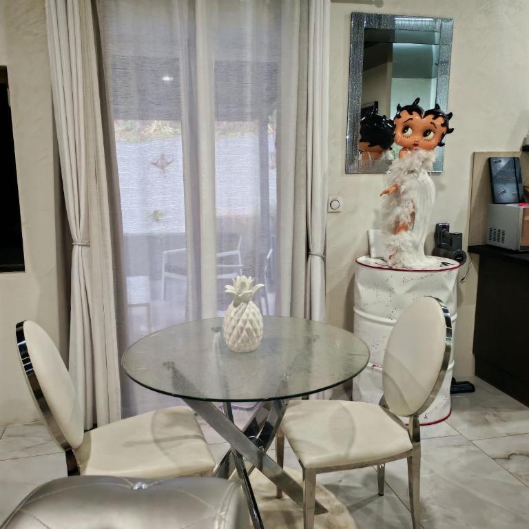 Maloveroom, 2 Suites d'exceptions - Suite Deluxe - 8