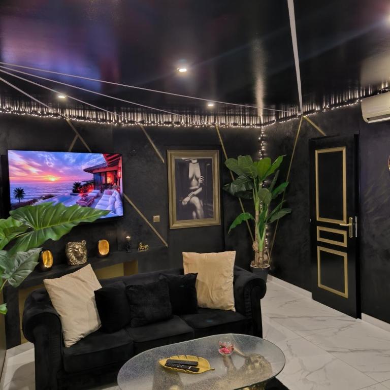 Maloveroom, 2 Suites d'exceptions - Suite avec Piscine Privée - 13