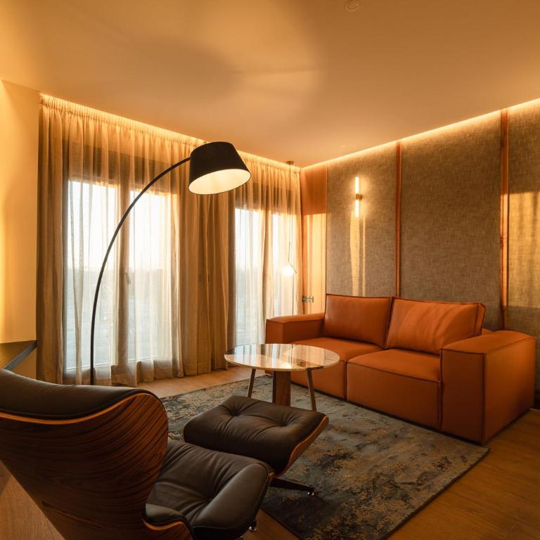 ÉCLAT Collection - City Center - POOL and PRIVATE FREE PARKING - Apartamento Superior de 2 dormitorios - 2