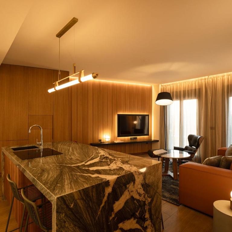 ÉCLAT Collection - City Center - POOL and PRIVATE FREE PARKING - Apartamento Superior de 2 dormitorios - 11