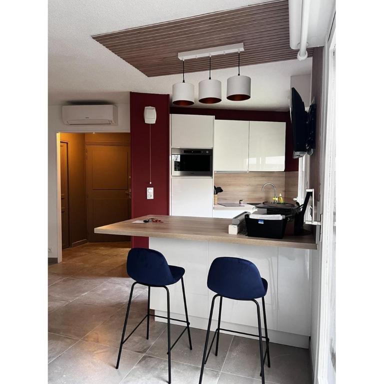 Charmant studio avec terrasse- front de mer - proche du centre et gare TGV - Apartment mit 1 Schlafzimmer - 19