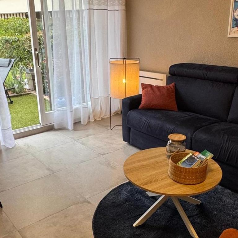 Charmant studio avec terrasse- front de mer - proche du centre et gare TGV - Apartment mit 1 Schlafzimmer - 16