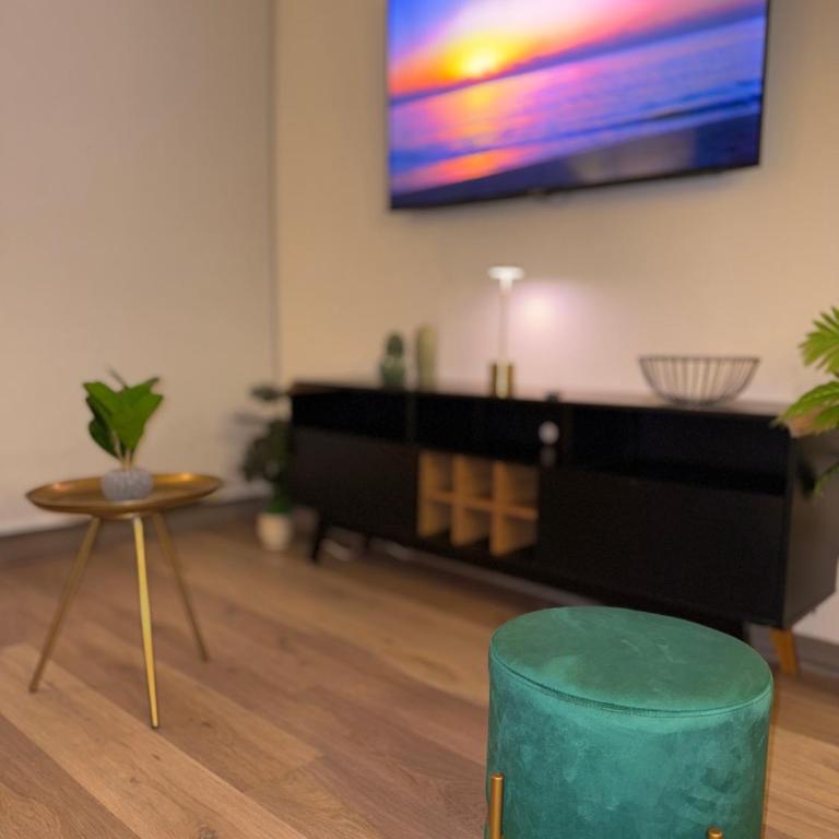 Departamento con estacionamiento incluido, Ideal para ir de compras y conectar con puntos turísticos - Two-Bedroom Deluxe Apartment with Balcony - 9
