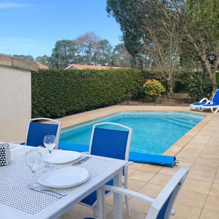 Maison piscine privée et collective Golf Gujan - Maison 4 Chambres - 2