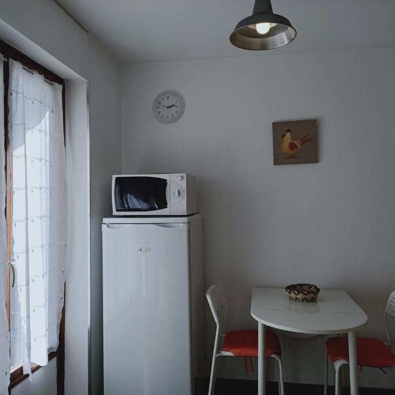 T1 lumineux avec terrasse et parking privé à Aix-les-Bains - FR-1-555-70 - Studio - 14