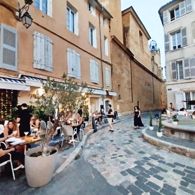 Studio plein centre Aix-en-Provence - Studio Supérieur - 24