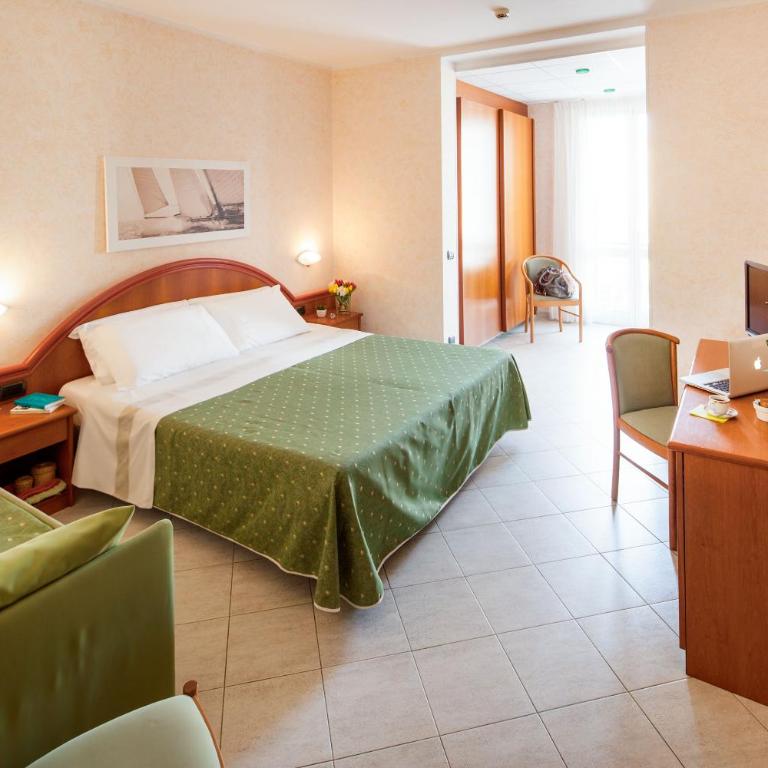 Hotel Gabriella - Camera Tripla - 1