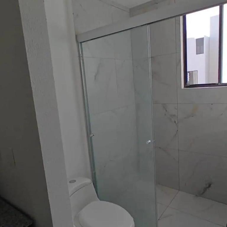Adara House - Queen Room with Balcony - 7