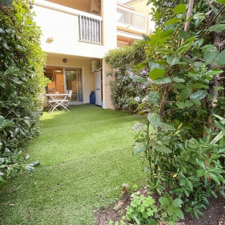 Cogtrop - Studio de Charme avec Jardinet Privatif dans résidence avec piscine au cœur du Golfe de Saint-Tropez - Appartamento con Terrazza - 3