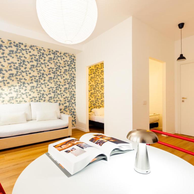 Spacious Design Apartment Central Milan - Deluxe Apartment - 30