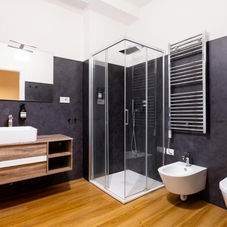 Spacious Design Apartment Central Milan - Deluxe Apartment - 47