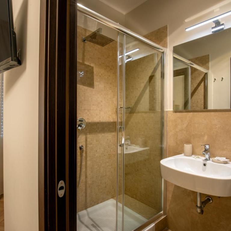 Daplace - Hotel Gran Torino Suites - Camera Matrimoniale Standard - 18