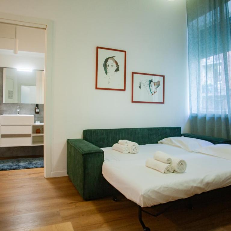 Spacious Design Apartment Central Milan - Deluxe Apartment - 54