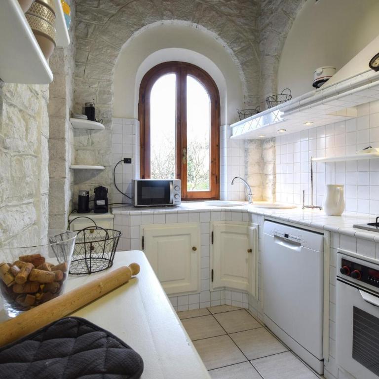 Nice Home In Camaiore Lu - Casa de Vacaciones de 6 dormitorios - 8