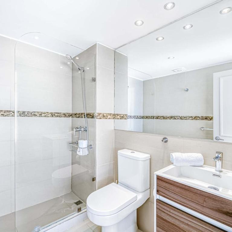 Cochoa View 3D Oceanfront - Three-Bedroom Apartment - 3