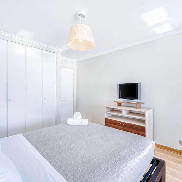 Cochoa View 3D Oceanfront - Three-Bedroom Apartment - 8