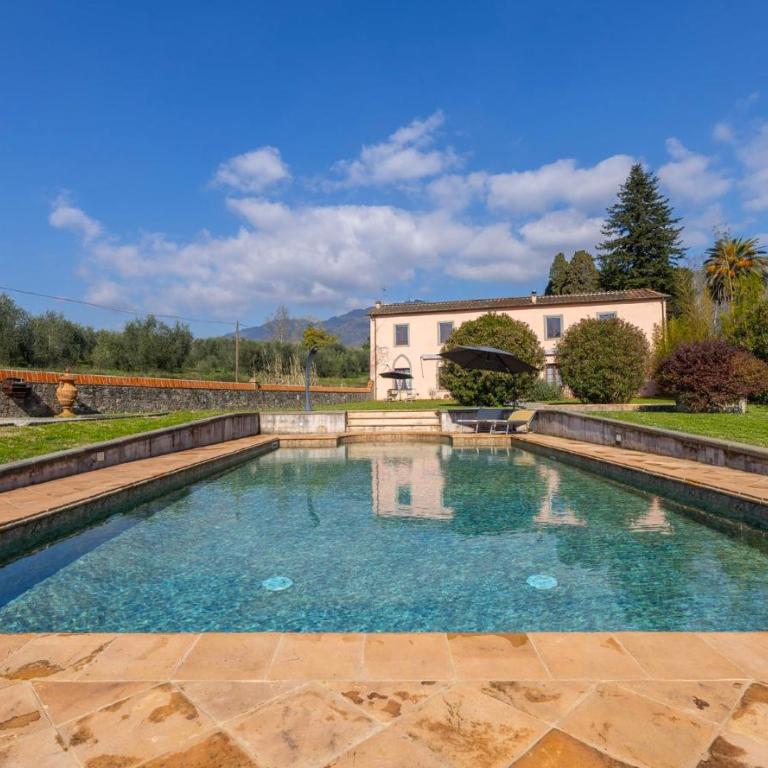 Exclusive Villa with two Pools and private garden - Villa - 5