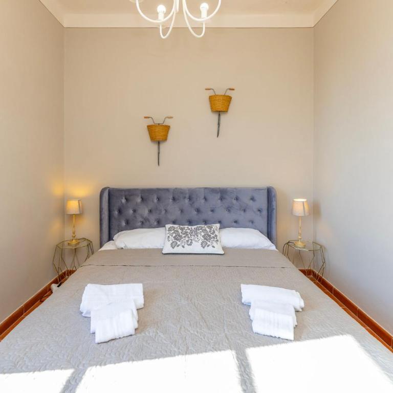 Exclusive Villa with two Pools and private garden - Villa - 28