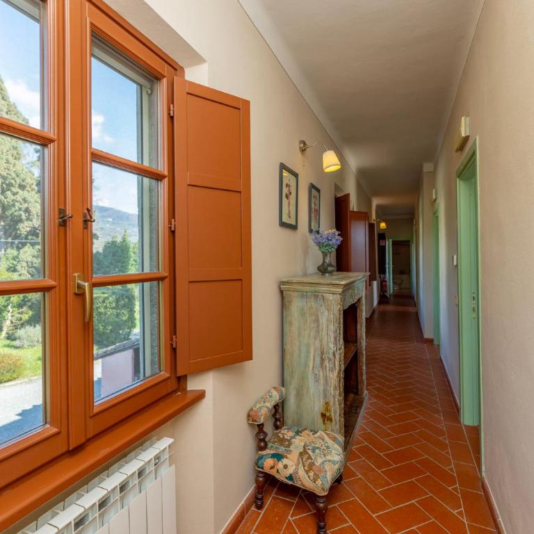 Exclusive Villa with two Pools and private garden - Villa - 24