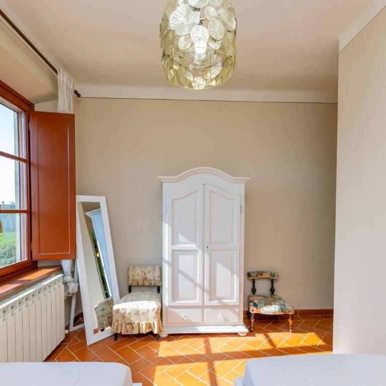 Exclusive Villa with two Pools and private garden - Villa - 55