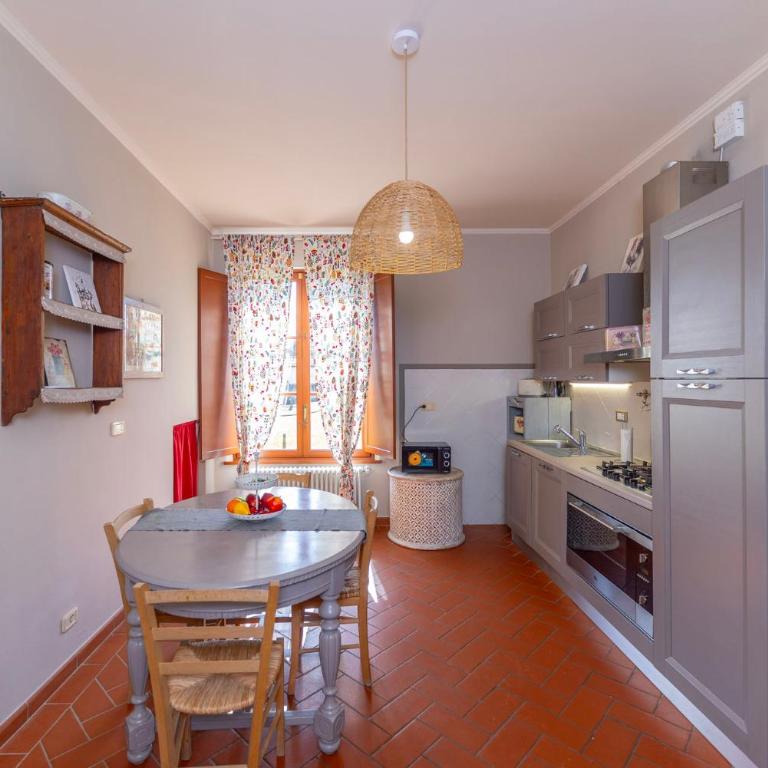 Exclusive Villa with two Pools and private garden - Villa - 82