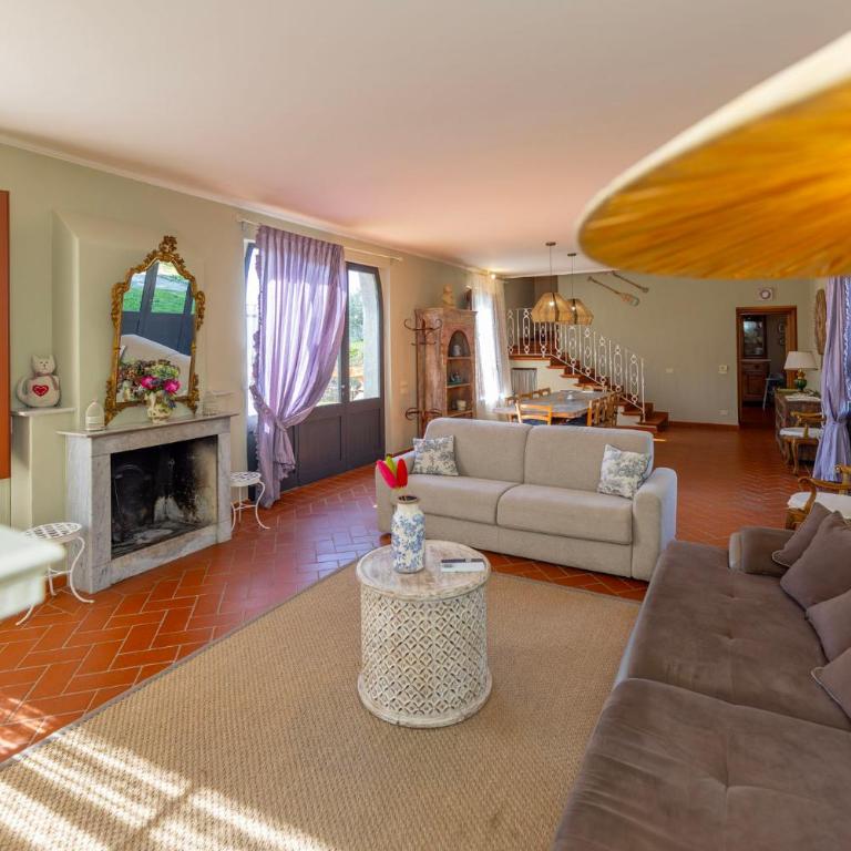 Exclusive Villa with two Pools and private garden - Villa - 76