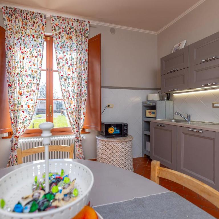 Exclusive Villa with two Pools and private garden - Villa - 75