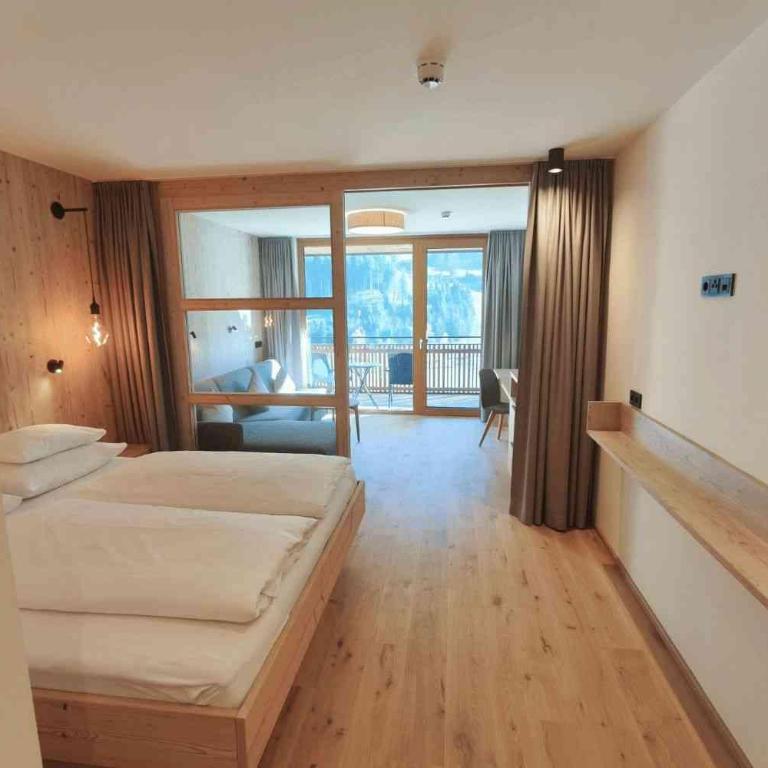 Hotel Kristall - Deluxe Doppelzimmer mit Balkon - 5
