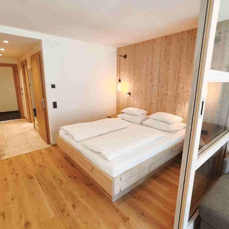 Hotel Kristall - Deluxe Doppelzimmer mit Balkon - 4