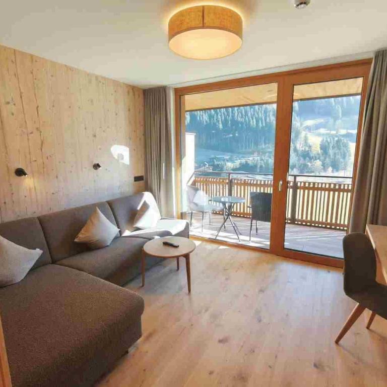 Hotel Kristall - Deluxe Doppelzimmer mit Balkon - 2