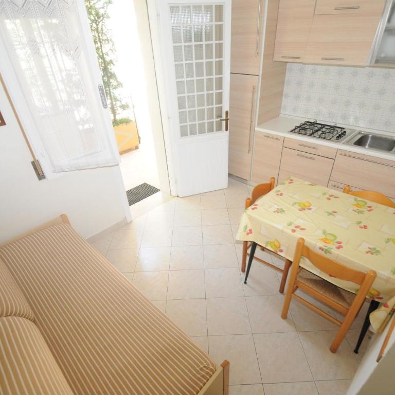 Villa Sara - Appartamento con 1 Camera da Letto - 2