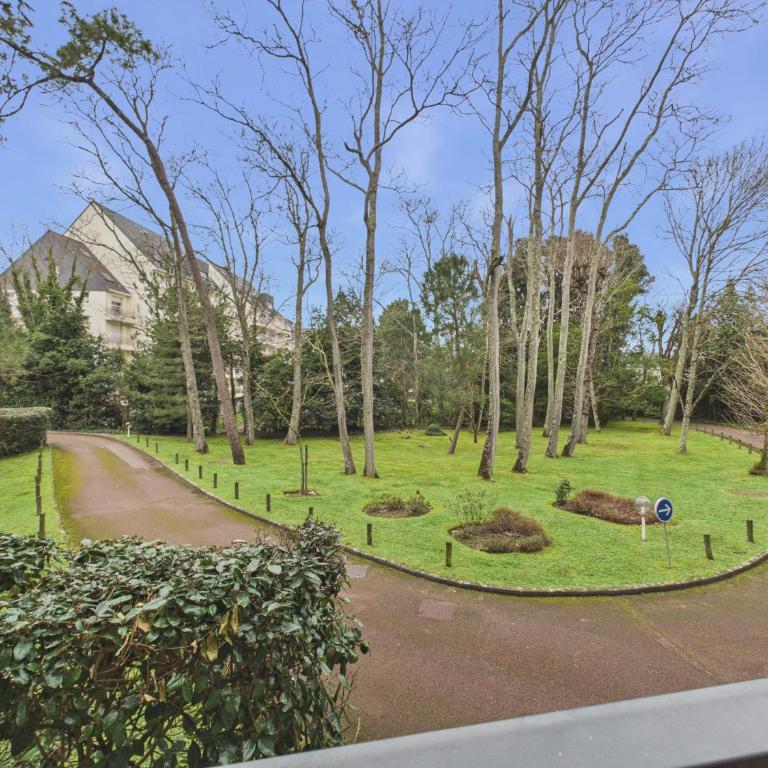 À 70m de la plage, appartement pour 2 sur la Baule - Apartment - 12